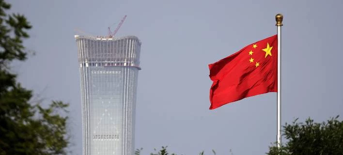 Αιφνιδίασε το Πεκίνο -Απείλησε να επιβάλει δασμούς στο αργό που εισάγει από τις ΗΠΑ